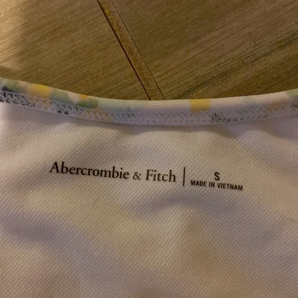 Abercrombie & Fitch Floral Bikini - Yellow, Blue and Green - Picture 4 of 7